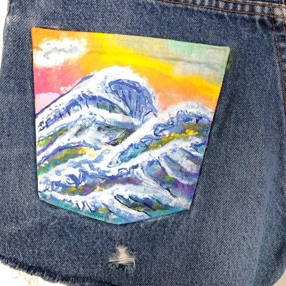 Levi’s 505 DIY Distressed Cutoff Hand Painted Rainbow Cloud Denim Jean Shorts - Picture 5 of 13